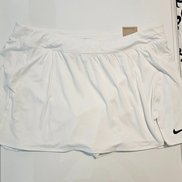 Nike Pants - NWT Nike White Dri-Fit  Slim Fit Skort Size XXL